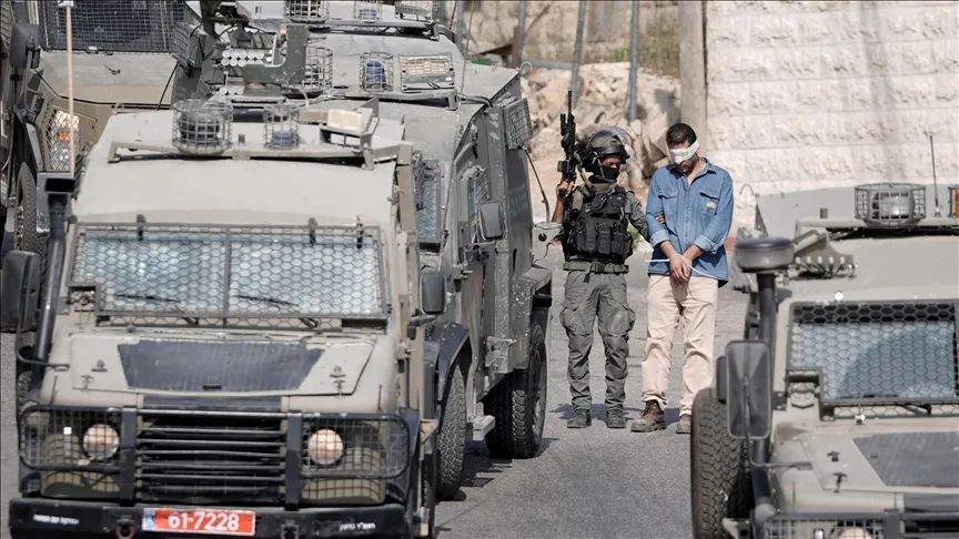 اعتقل جنود إسرائيليون 23 فلسطينياً في الضفة الغربية