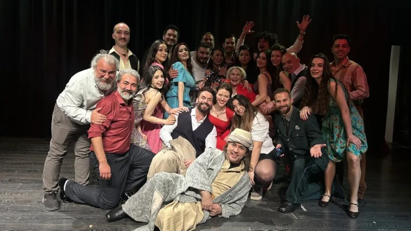 Muzikinis spektaklis „Fosforlu Cevriye“ grįžta į sceną