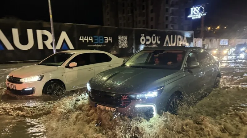 В Кайсери прошел ливень